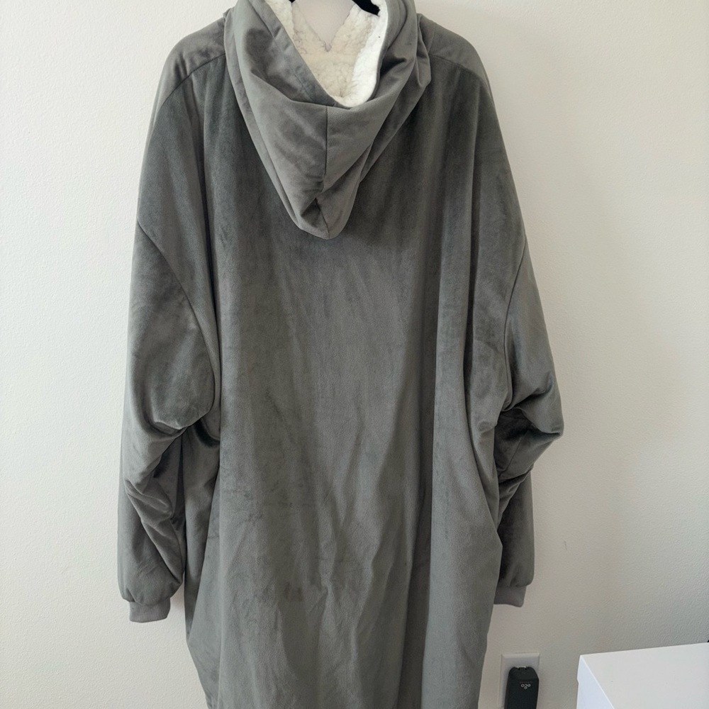 The Comfy Original Wearable Blanket - Picture 5 of 7